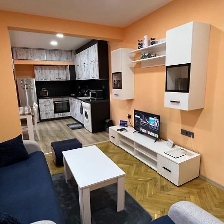 Апартамент За Нощувка, Център! Stara Zagora Buitenkant foto